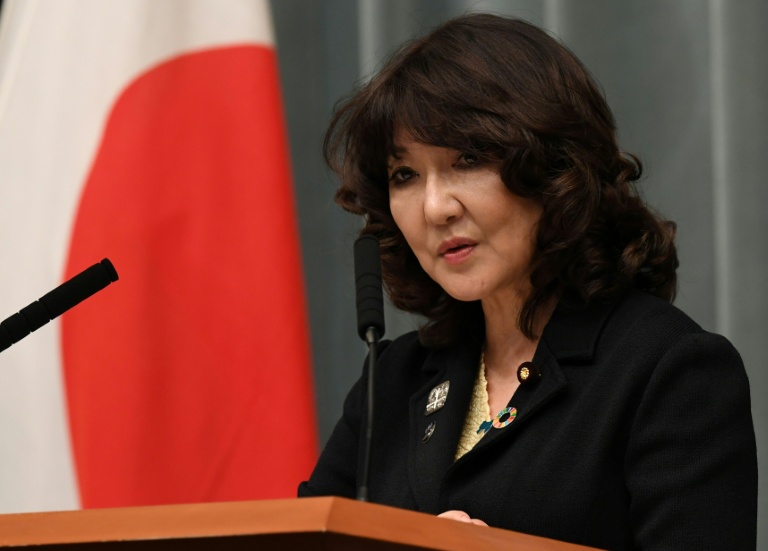 Satsuki Katayama, alors ministre de la Revitalisation régionale, s'exprime lors d'une conférence de presse à la résidence officielle du Premier ministre à Tokyo, le 2 octobre 2018