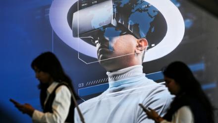 Les pays et les entreprises dépensent des centaines de milliards de dollars pour construire des centres de données énergivores destinés à entraîner et faire fonctionner des outils d'IA générative