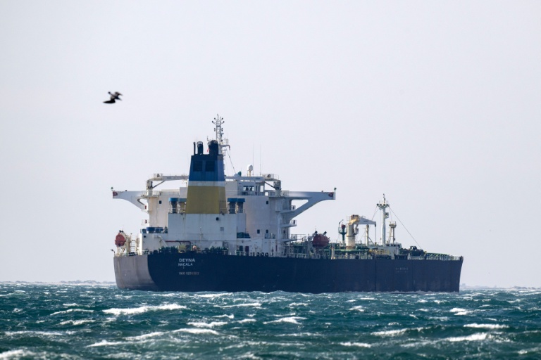 Le pétrolier Deyna immobilisé le 25 mars 2026 au large de Martigues
