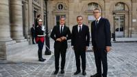 Le vice-président du Conseil d'Etat Marc Guillaume (d), le Garde des Sceaux Gérald Darmanin (g) et le Premier ministre Sébastien Lecornu devant le Conseil d'Etat le 21 mai 2026