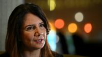 La directrice générale de la COP30 au Brésil, Ana Toni, s'exprime lors d'une interview avec l'AFP dans le cadre de la Semaine du climat à Panama, le 20 mai 2025