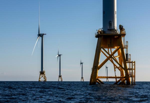 Un champ d'éoliennes offshore, au large de Rhode Island, aux Etats-Unis, le 7 juillet 2022