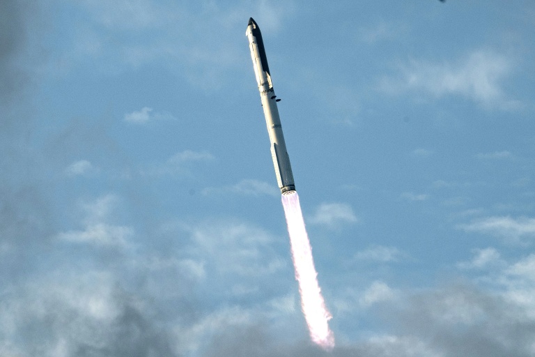 La mégafusée Starship de SpaceX décolle de Starbase, au Texas (sud) le 28 septembre 2026