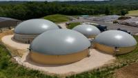 Des cuves en béton à l'usine de biométhane de Blajan, en Haute-Garonne, le 18 mai 2026