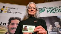 Debra Tice, mère du journaliste américain disparu en Syrie Austin Tice, assiste à une conférence de presse à Damas, sous les auspices du groupe américain Hostage Aid Worldwide, le 20 janvier 2025
