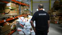 L'importation de petits colis en provenance de Chine a subi une baisse significative après l'instauration d'une taxe européenne visant à juguler les flux