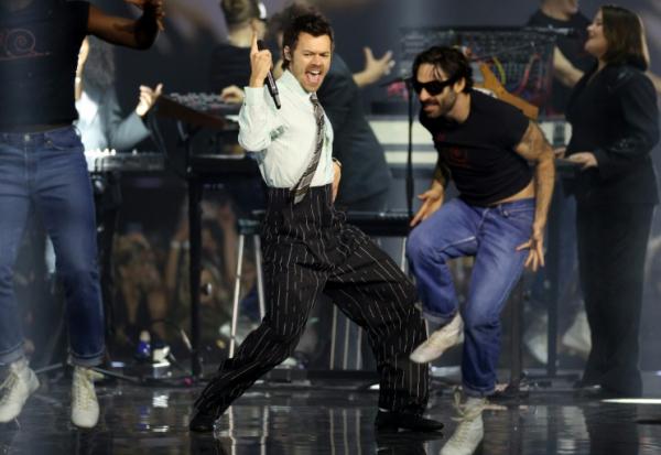 Le chanteur britannique Harry Styles sur la scène lors des BRIT Awards à Manchester, le 28 février 2026