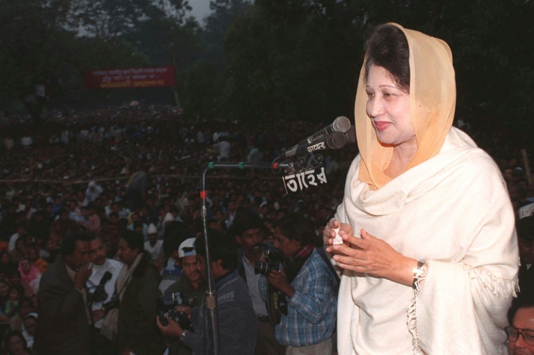 Khaleda Zia pendant un rassemblement de son parti à Dacca, le 27 décembre 1997