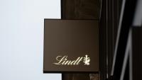 Enseigne du chocolatier suisse Lindt, à Paris le 14 décembre 2025.