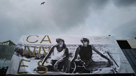 Affiche du festival de Cannes au fronton du Palais des Festivals, le 10 mai 2026 à Cannes