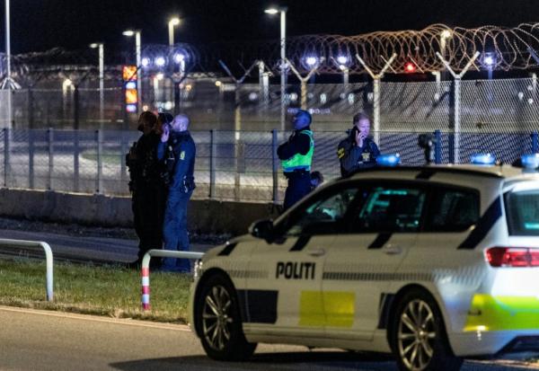 La police danoise à l'aéroport de Copenhague, à Kastrup, près de Copenhague, le 22 septembre 2025