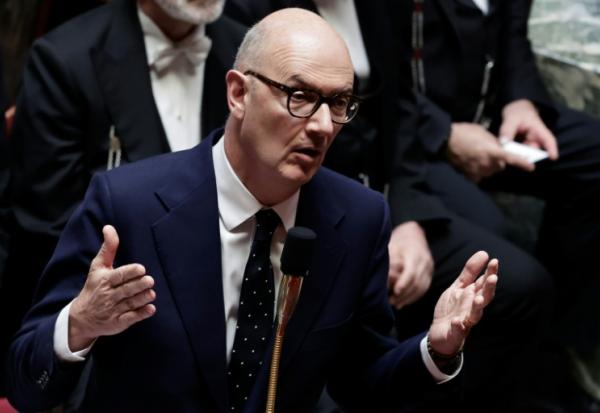 Le ministre de l'Economie Roland Lescure lors d'une session de questions au gouvernement à l'Assemblée nationale, le 15 juillet 2026 à Paris