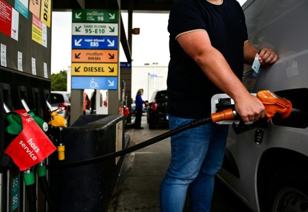 Le gouvernement demande à TotalEnergies d'être "exemplaire" et de "répercuter" le déstockage des barils