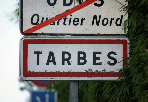 Le maire de Tarbes, Gérard Trémège (LR), a nié lundi avoir organisé un "système" pour avantager des proches, au premier jour de son procès à Pau pour favoritisme et prise illégale d'intérêts