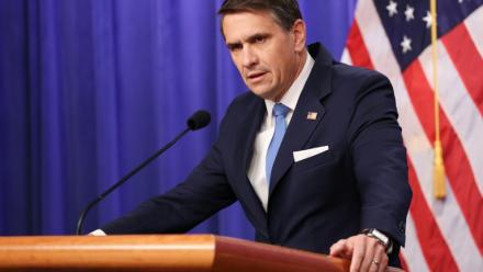 Le numéro deux du ministère américain de la Justice, Todd Blanche, lors d'une conférence de presse au ministère à Washington, le 30 janvier 2026