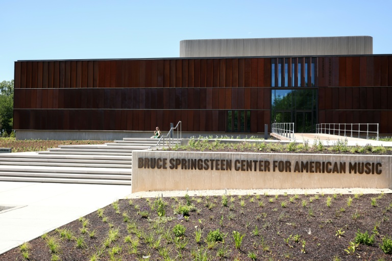 Vue de l'extérieur du Bruce Springsteen Center for American Music à Long Branch, New Jersey, le 9 juin 2026.