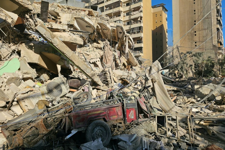 Des bâtiments détruits après une frappe israélienne dans la banlieue sud de Beyrouth, le 8 mars 2056 