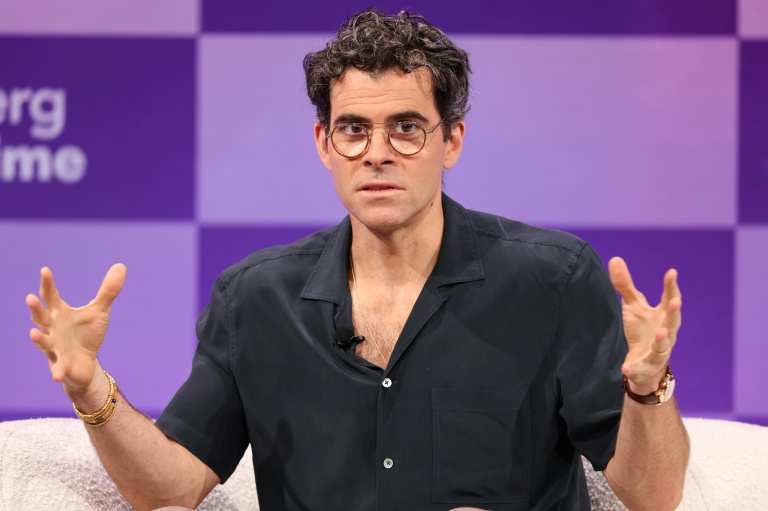 Le patron d'Instagram, Adam Mosseri, lors d'une conférence à Los Angeles le 9 octobre 2025