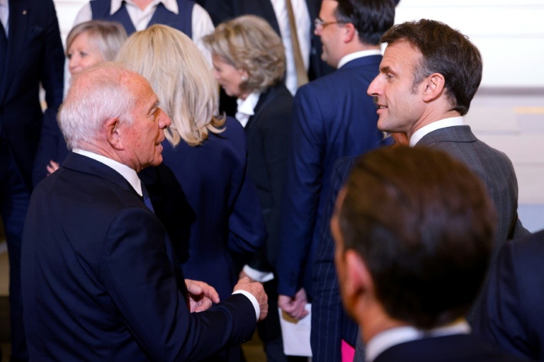 François Patriat avec le président Emmanuel Macron à l'Elysée le 22 novembre 2023