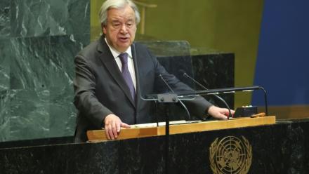 Le secrétaire général de l'ONU, Antonio Guterres, lors de la 11e Conférence d'examen du Traité sur la non-prolifération des armes nucléaires (TNP) au siège des Nations unies à New York, le 27 avril 2026
