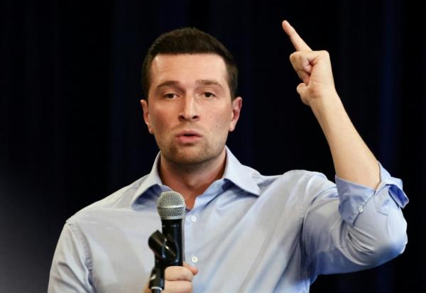 Le président du Rassemblement national Jordan Bardella à Breteuil, dans l'Oise, le 19 septembre 2026