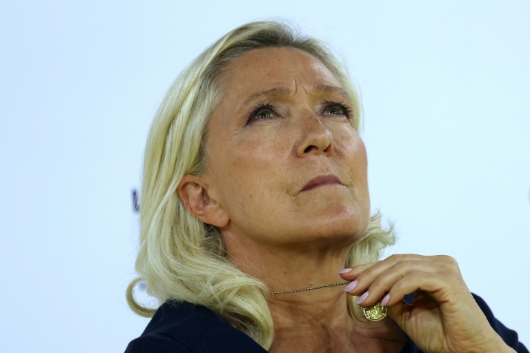 La présidente du groupe RN à l'Assemblée nationale Marine Le Pen, le 27 août 2026, à Paris