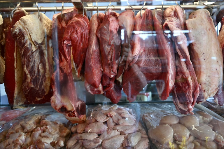 Des pièces de viande sur l'étal d'une boucherie à Brasilia, le 3 septembre 2026 au Brésil
