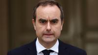 Sébastien Lecornu s'exprime le 6 octobre 2025 à l'Hôtel Matignon, à Paris,  après sa démission