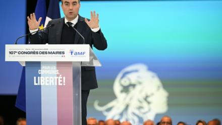 Le Premier ministre Sébastien Lecornu au 107e congrès de l'Association des maires de France (AMF), à Paris, le 20 novembre 2025