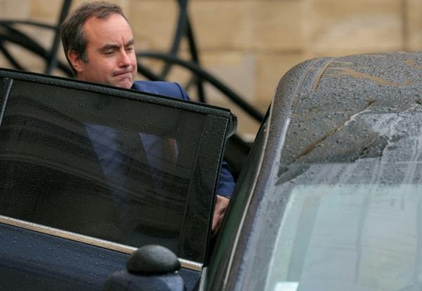 Le Premier ministre Sébastien Lecornu quitte le palais de l'Elysée le 11 mars 2026