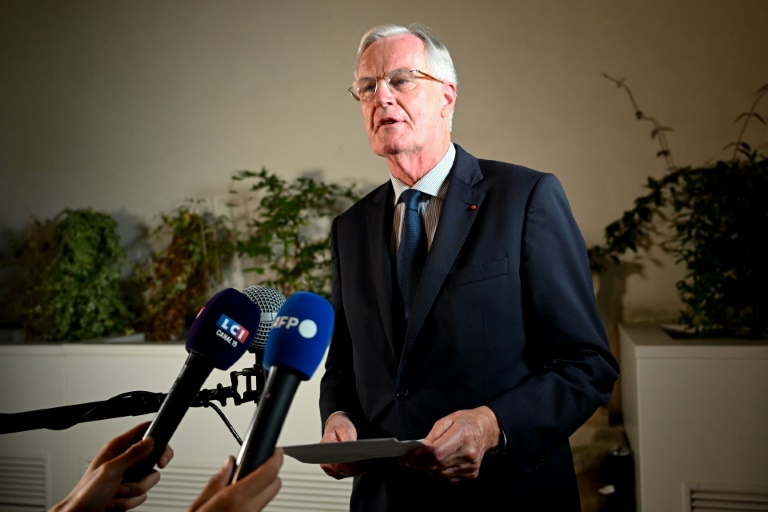 Michel Barnier à Paris au soir du premier tour de l'élection législative partielle le 21 septembre 2025