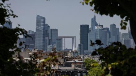 Le quartier d'affaires de La Défense, à l'ouest de Paris, le 1er juillet 2025