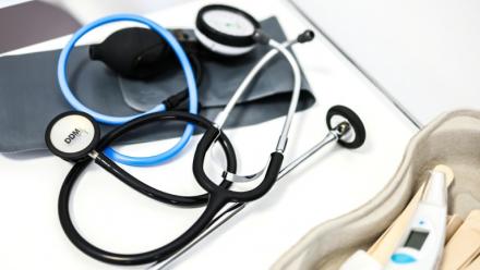 Remboursement des soins psys, bilans de santé systématiques, suivi médical coordonné: le gouvernement veut mieux prendre soin des jeunes de l'Aide sociale à l'enfance, à la santé souvent dégradée par des parcours chaotiques