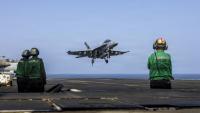 Un avion de chasse américain sur le porte-avions Abraham Lincoln, le 26 mai 2026