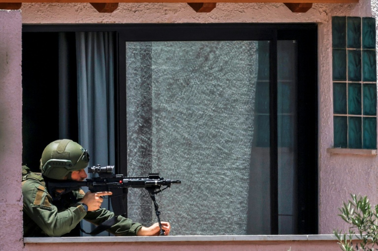 Un soldat israélien à la frontière avec le Liban le 31 mai 2026 au nord d'Israël