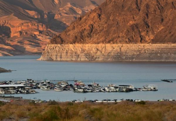 Traces du manque d'eau lié à la sécheresse sur les rives du lac Mead, dans le Nevada, le 21 août 2026
