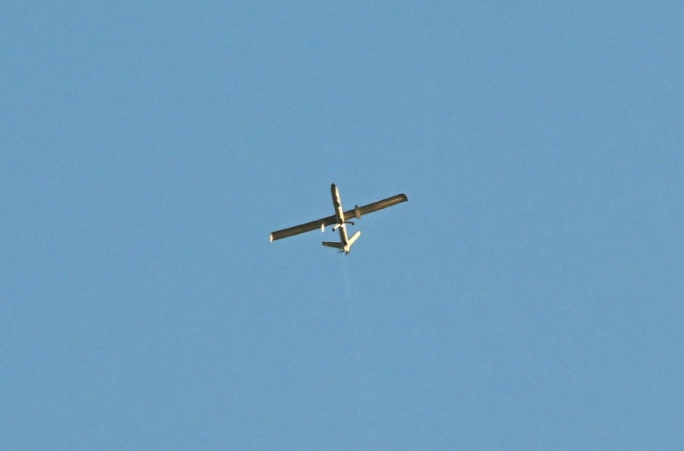 Un drone survole la banlieue sud de Beyrouth, le 5 juin 2026