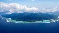 Vue aérienne de l'île de Rarotonga, la plus importante des Îles Cook, le 30 août 2012
