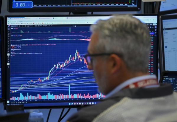 Un tradeur à la Bourse de New York le 24 août 2026
