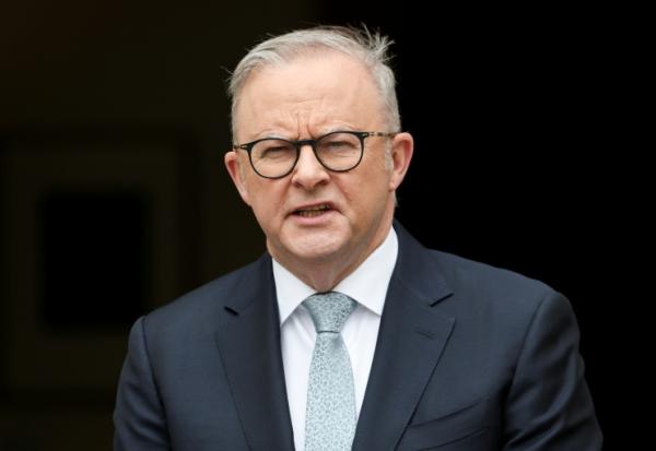 Le Premier ministre australien Anthony Albanese s'exprime lors d'une conférence de presse à Canberra, le 6 octobre 2025