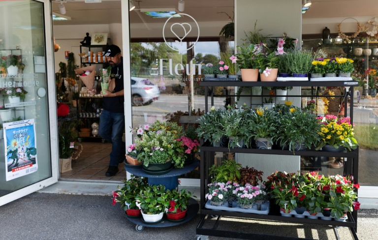 Une boutique de fleuriste ouverte à Quimper, le 1er mai 2026 dans le Finistère