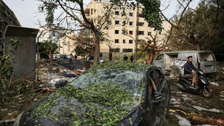 Le site d'une frappe aérienne israélienne à Beyrouth, le 1er avril 2026