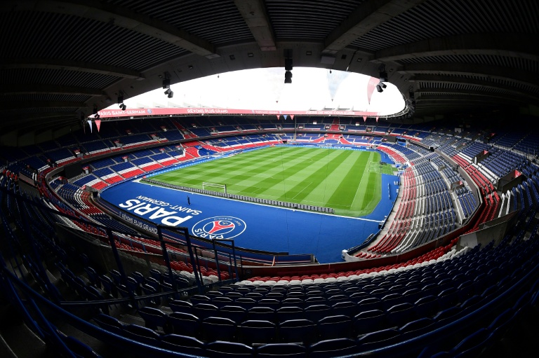 Vue d'ensemble du Parc des Princes prise le 15 avril 2016