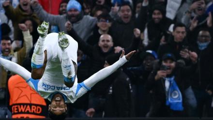 Pierre-Emerick Aubameyang célèbre son deuxième but, celui de la victoire, mardi en Ligue des champions contre Newcastle au Stade Vélodrome.