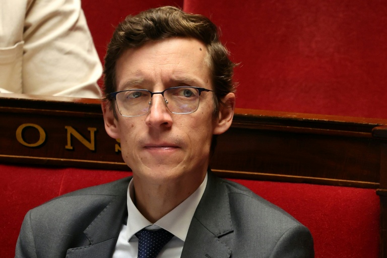 Le ministre de l'Éducation, Édouard Geffray, assiste à la séance hebdomadaire des questions au gouvernement à l'Assemblée nationale, à Paris, le 7 octobre 2026