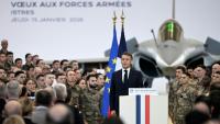 Le président Emmanuel Macron présente ses voeux aux forces armées sur la base aérienne militaire d'Istres, le 15 janvier 2026 dans les Bouches-du-Rhône