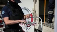 Les douanes procèdent à la destruction de produits contrefaits, dans le prolongement de l’opération menée au marché du Soleil en  février, qui avait conduit à la saisie de marchandises contrefaisantes, ainsi qu’à la fermeture administrative du lieu , Marseille, le 18 juin 2026