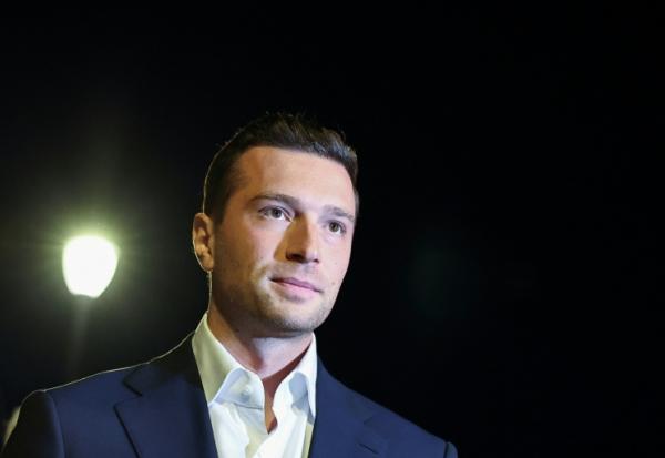 Le président du RN Jordan Bardella, lors d'un meeting pour les élections sénatoriales à La Seyne-sur-Mer, le 27 septembre 2026 dans le Var