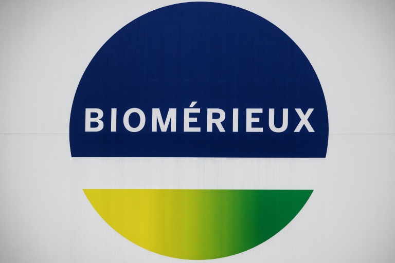 BioMérieux, spécialiste français des tests et diagnostics médicaux, va créer 400 emplois et investir plus de 250 millions d'euros dans une usine de production en Isère