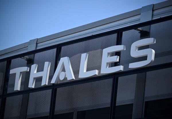 Le contrat lié à la future constellation européenne de satellites Iris2 a contribué au bond des commandes du groupe de haute technologie Thales